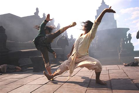  Ong Bak: Die Magische Geschichte von Kampfkünsten, Hingabe und einem Kung-Fu-Affengeist!